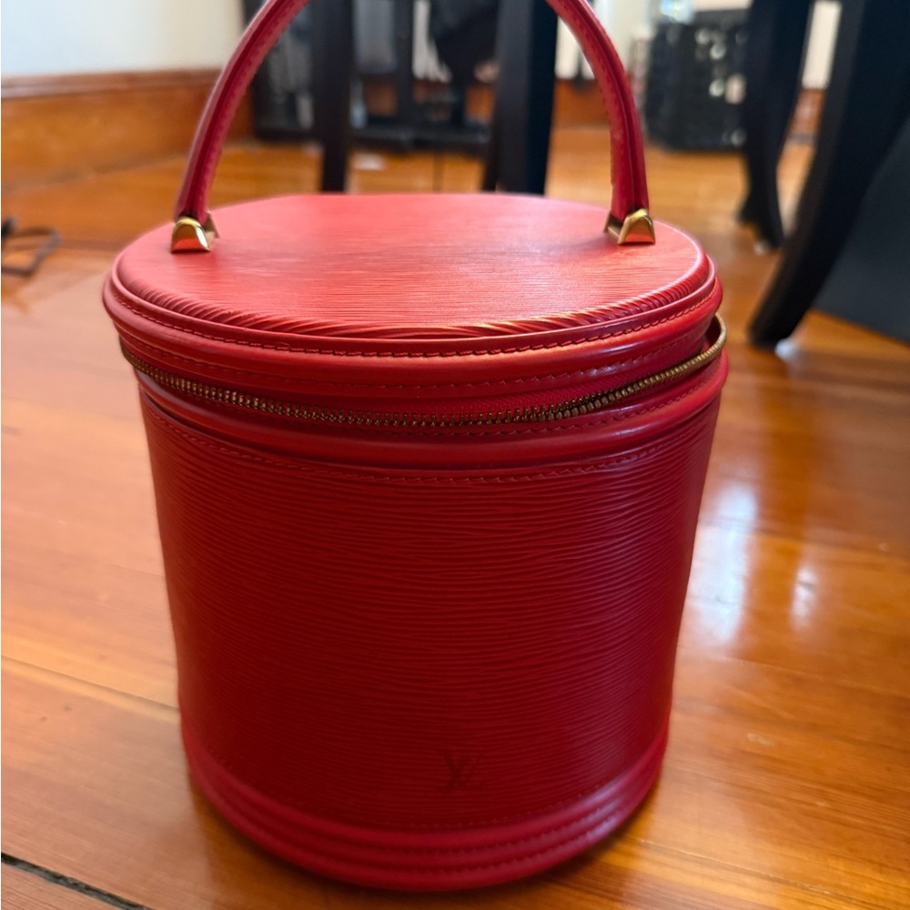 Louis Vuitton Elegant Red Cosmetic Case